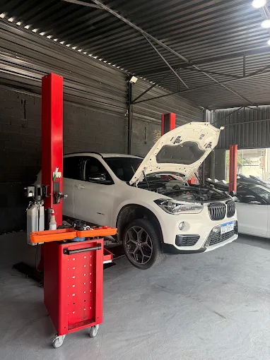 BMW em serviço